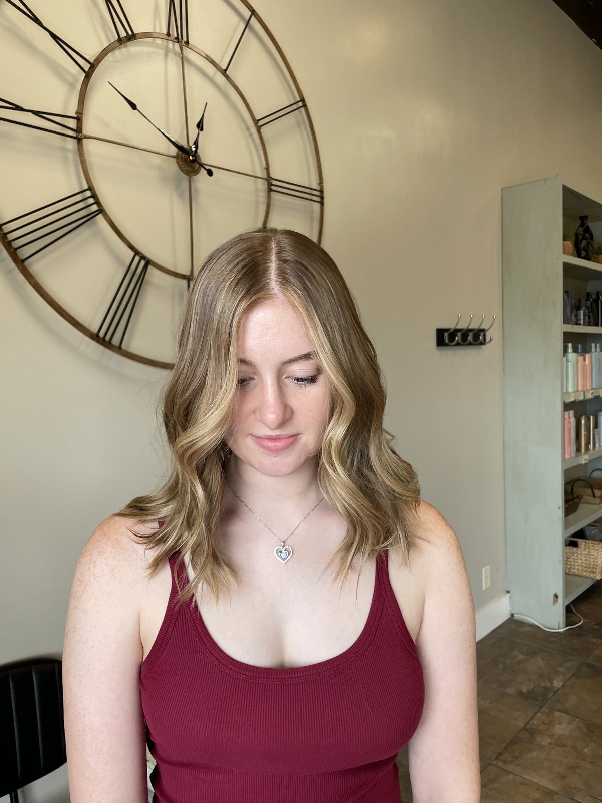 Soft bronde blonde, shoulder length with loose waves
